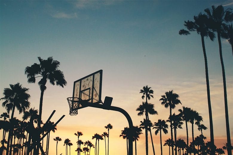 Tablero de basket en Venice Beach Playground, una de las canchas m&aacute;s famosas de Los Angeles.