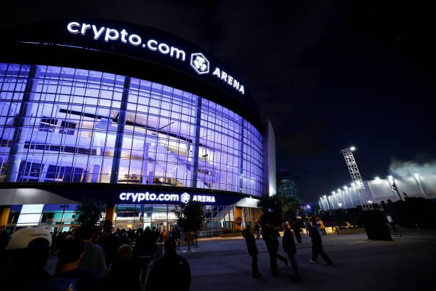 Entrée de la Crypto.com Arena, salle des Lakers à Los Angeles