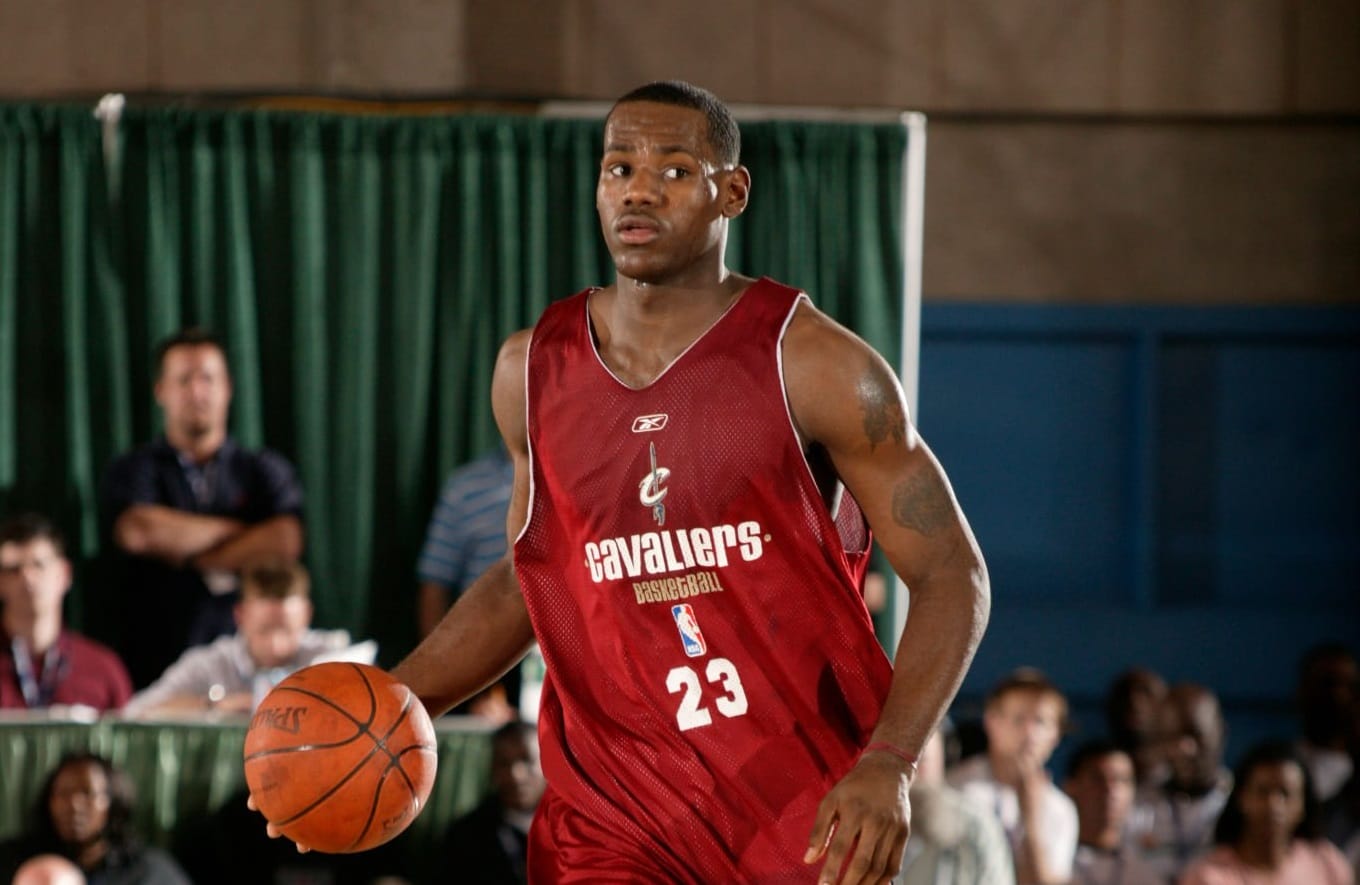 LeBron James durante la NBA Summer League 2003 con los Cleveland Cavaliers