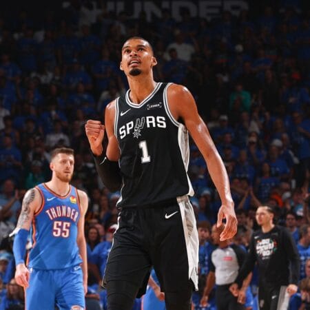 Victor Wembanyama avec les San Antonio Spurs avant les Finales NBA 2026