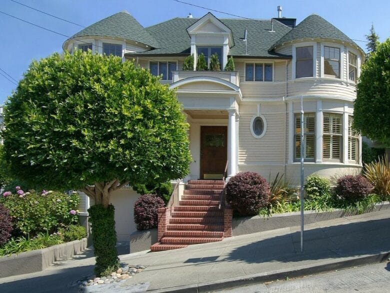 Casa de Mrs. Doubtfire en 2640 Steiner Street, una de las localizaciones de película más famosas de San Francisco.