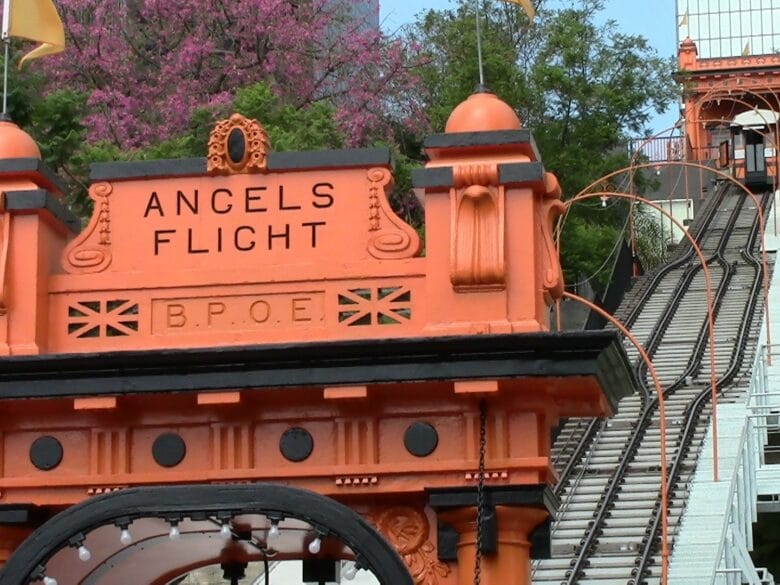 Angels Flight, uno de los escenarios de película más famosos que visitar en Los Ángeles.