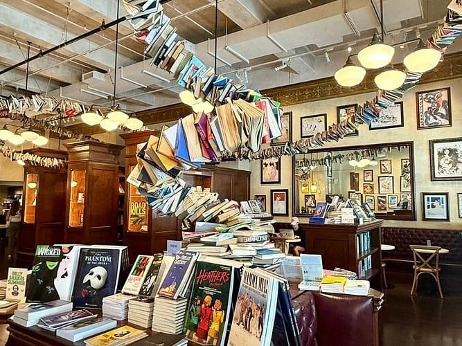 Drama Book Shop, librería especializada en teatro y Broadway en Nueva York.