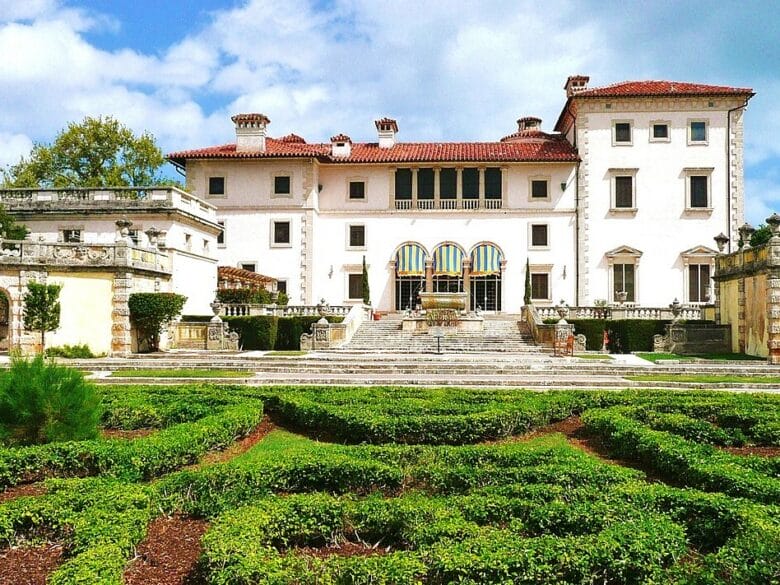 Vizcaya Museum and Gardens en Miami, localizaci&oacute;n de pel&iacute;culas como Ace Ventura, Bad Boys II e Iron Man 3.