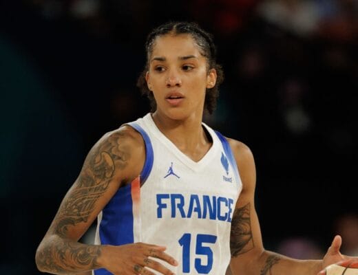 Gabby WIlliams sous le maillot de l'&eacute;quipe de France lors des JO 2024 &agrave; Paris