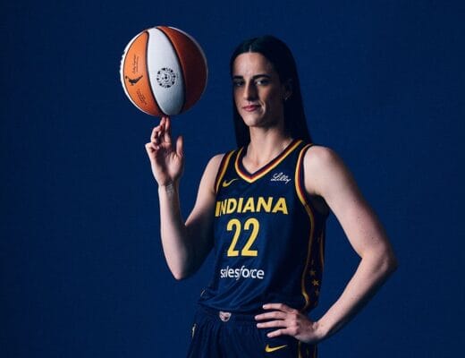Portrait officiel de Caitlin Clark en tenue du Indiana Fever WNBA 2025
