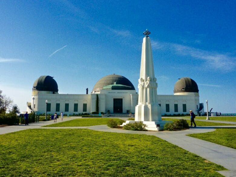 Griffith Observatory, uno de los escenarios de cine más famosos que visitar en Los Ángeles.